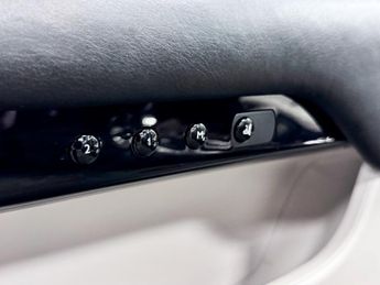 Rolls-Royce Dawn 6.6 V12 Auto Euro 6 2dr