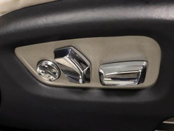 Rolls-Royce Dawn 6.6 V12 Auto Euro 6 2dr