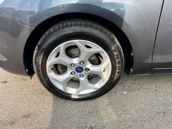 Ford Focus 1.6 Sport Auto 5dr