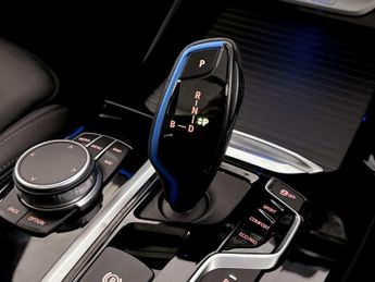 BMW iX3 80kWh Premier Edition Pro SUV 5dr Electric Auto (286 ps)