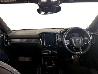 Volvo XC40 Recharge 69kWh Core SUV 5dr Electric Auto (231 ps)