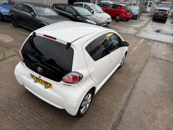 Toyota AYGO 1.0 VVT-i Move MultiMode Euro 5 5dr