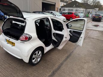 Toyota AYGO 1.0 VVT-i Move MultiMode Euro 5 5dr