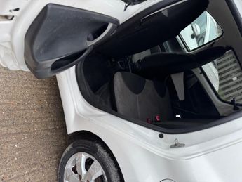 Toyota AYGO 1.0 VVT-i Move MultiMode Euro 5 5dr