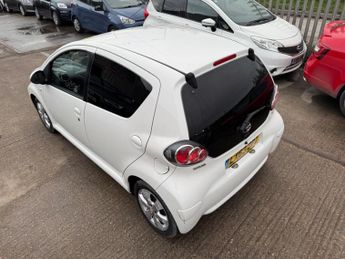 Toyota AYGO 1.0 VVT-i Move MultiMode Euro 5 5dr