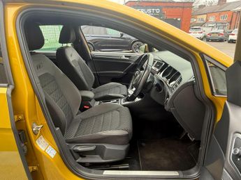 Volkswagen Golf 1.5 TSI EVO R-Line DSG Euro 6 (s/s) 5dr