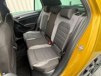 Volkswagen Golf 1.5 TSI EVO R-Line DSG Euro 6 (s/s) 5dr