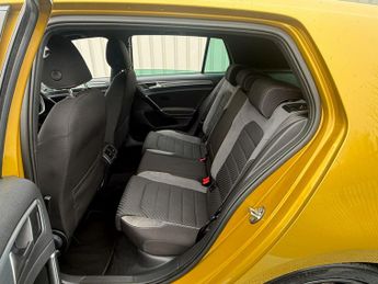 Volkswagen Golf 1.5 TSI EVO R-Line DSG Euro 6 (s/s) 5dr