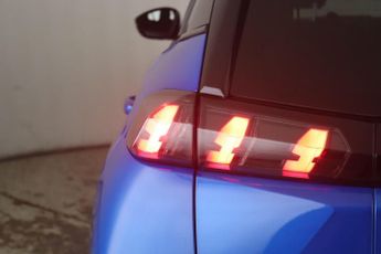 Peugeot E-2008 50kWh GT Auto 5dr (7kW Charger)