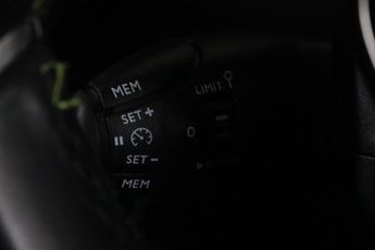Peugeot E-2008 50kWh GT Auto 5dr (7kW Charger)