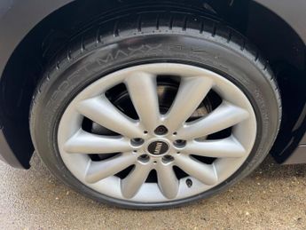 MINI Convertible 2.0 Cooper S Auto Euro 6 (s/s) 2dr