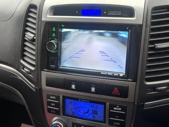 Hyundai Santa Fe 2.2 CRDi Premium 4WD Euro 5 5dr (5 seat)