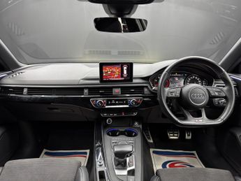 Audi A4 Avant 2.0 TDI Black Edition S Tronic quattro Euro 6 (s/s) 5dr