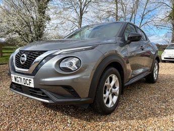 Nissan Juke 1.0 DIG-T N-Connecta DCT Auto Euro 6 (s/s) 5dr