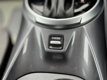 Nissan Juke 1.0 DIG-T N-Connecta DCT Auto Euro 6 (s/s) 5dr