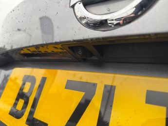 Nissan Juke 1.0 DIG-T N-Connecta DCT Auto Euro 6 (s/s) 5dr