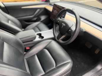 Tesla Model 3 (Dual Motor) Long Range Auto 4WDE 4dr