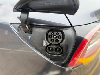 Tesla Model 3 (Dual Motor) Long Range Auto 4WDE 4dr