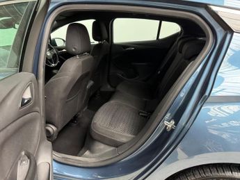 Vauxhall Astra 1.6 CDTi BlueInjection SRi Nav Auto Euro 6 5dr