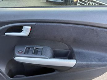 Honda Insight 1.3 Dual VVT-i Euro 5 5dr