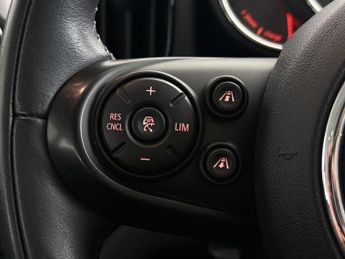 MINI Countryman 1.5 10kWh Cooper SE Classic Auto ALL4 Euro 6 (s/s) 5dr