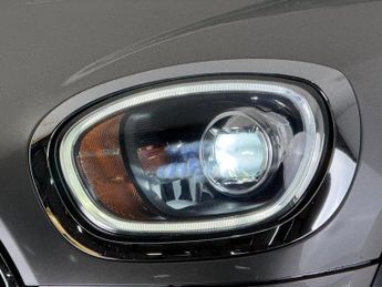 MINI Countryman 1.5 10kWh Cooper SE Classic Auto ALL4 Euro 6 (s/s) 5dr