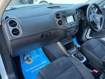 Volkswagen Tiguan 2.0 TDI BlueMotion Tech Match SUV 5dr Diesel DSG 4WD Euro 5 (s/s
