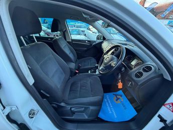 Volkswagen Tiguan 2.0 TDI BlueMotion Tech Match SUV 5dr Diesel DSG 4WD Euro 5 (s/s