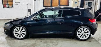 Volkswagen Scirocco 2.0 TDI BlueMotion Tech DSG Euro 5 (s/s) 3dr (Nav)