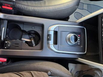 Land Rover Discovery Sport 2.0 TD4 HSE Luxury SUV 5dr Diesel Auto 4WD Euro 6 (s/s) (180 ps)