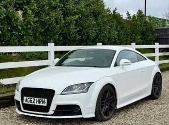 Audi TT 2.0 TDI Black Edition S Tronic quattro Euro 5 3dr