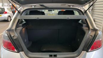 Vauxhall Astra 1.8i 16v Club 5dr