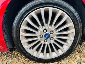 Ford Mondeo 2.0 TiVCT Titanium Edition CVT Euro 6 (s/s) 5dr (17 inch Alloys)