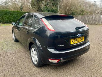 Ford Focus 1.6 Zetec 5dr