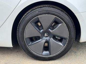 Tesla Model 3 Auto RWD 4dr