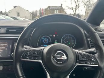 Nissan Leaf 40kWh N-Connecta Auto 5dr