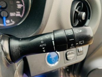 Toyota Yaris 1.5 VVT-h Icon Tech E-CVT Euro 6 (s/s) 5dr