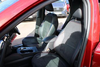 Ford Kuga 2.5 Duratec 14.4kWh ST-Line X Edition CVT Euro 6 (s/s) 5dr