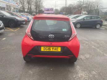 Toyota AYGO 1.0 VVT-i x-play x-shift Euro 6 5dr