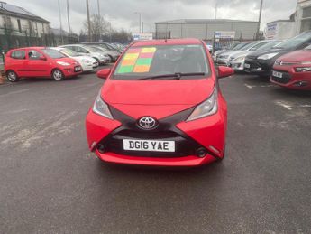 Toyota AYGO 1.0 VVT-i x-play x-shift Euro 6 5dr