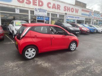 Toyota AYGO 1.0 VVT-i x-play x-shift Euro 6 5dr