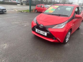 Toyota AYGO 1.0 VVT-i x-play x-shift Euro 6 5dr