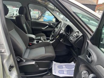 Ford S-Max 2.0 TDCi Zetec Powershift Euro 5 5dr