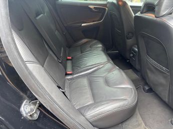 Volvo XC60 2.4 D5 R-Design Nav Geartronic AWD Euro 5 5dr