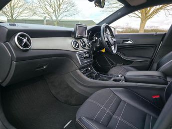 Mercedes-Benz CLA 1.6 CLA180 Sport Coupe 7G-DCT Euro 6 (s/s) 4dr