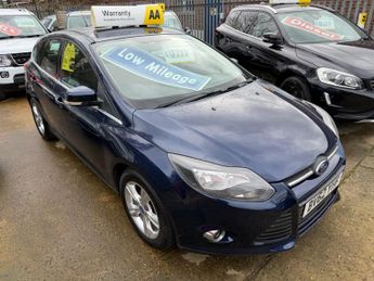 Ford Focus 1.0T EcoBoost Zetec Euro 5 (s/s) 5dr