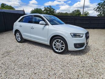 Audi Q3 2.0 TFSI S line SUV 5dr Petrol S Tronic quattro Euro 5 (s/s) (17