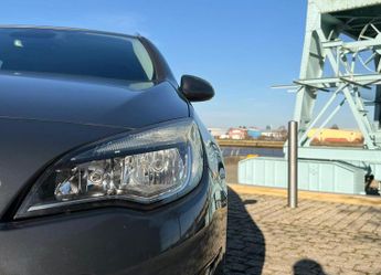 Vauxhall Astra 2.0 CDTi SE Sports Tourer Auto Euro 5 5dr