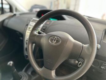 Toyota Yaris 1.0 VVT-i T2 3dr
