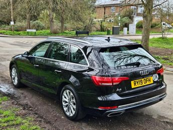 Audi A4 Avant 2.0 TDI 35 SE S Tronic Euro 6 (s/s) 5dr